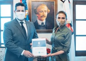 Cabildo y Clúster de Salud lanzan manual ilustra sobre el Covid-19