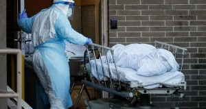 COVID ha provocado casi un millón de muertes y 32,4 millones de contagios