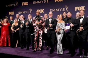 Los Emmy serán primera ceremonia de Hollywood en realizarse en vivo
