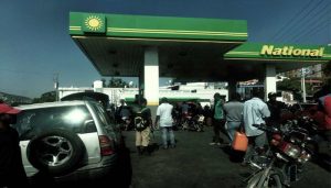 Compañías petroleras niegan escasez de combustible en Haití