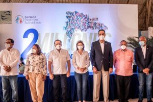 Gobierno dice ha incorporado mas de 800 mil personas al seguro de salud