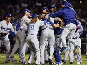 Dodgers y Bravos barren; Yanquis igualan y los Astros avanzan en GL