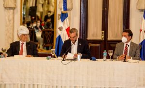 Presidente Abinader crea una Mesa Presidencial para la Industrialización