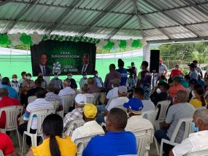 Alcalde de Cevicos junto a estructura renuncian del PLD y pasan a la FP