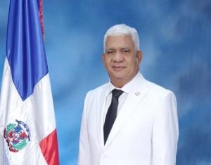 El senador Ricardo de los Santos fue diagnosticado con la COVID-19