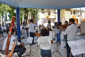 “Sinfonía Callejera” se presenta en los barrios de Guachupita y Luperón “Sinfonía Callejera” se presenta en los barrios de Guachupita y Luperón