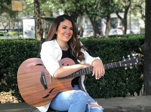 La Dominicana Karla Breu Deja Todo Por Seguir Sus Sueños En Música Pop ...