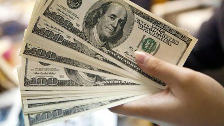 Dólar subió doce centavos; este martes era vendido a RD$62.26