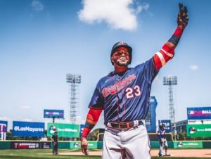 Dominicano Nelson Cruz gana Premio Marvin Miller al Hombre del Año