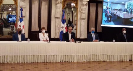 República Dominicana firma su primer contrato de exploración petrolera República Dominicana firma su primer contrato de exploración petrolera