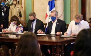 RD tiene ahora acceso a US$2 mil mm para proyectos de energía y turismo RD tiene ahora acceso a US$2 mil mm para proyectos de energía y turismo