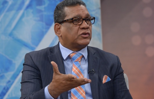Dirigente FP saluda decisión de no establecer nuevos impuestos RD imagen