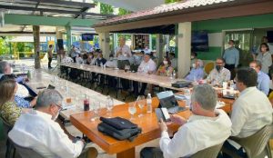 PUERTO PLATA: Ministro Turismo se reúne con hoteleros y asociaciones