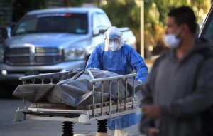 México rebasa los 1.100.000 contagios y las 105.000 muertes de covid-19