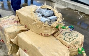 P. RICO: Arrestan a tres dominicanos en una yola con 370 Kilos de cocaína