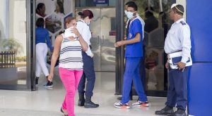 Incremento de positividad a la Covid-19 destaca en semana dominicana
