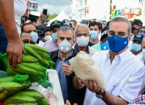 Presidente Luis Abinader apoyará al Inespre para vender comida barata