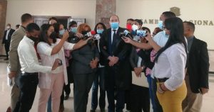 Justicia agoniza por cierre tribunales, dice Presidente Colegio de Abogados