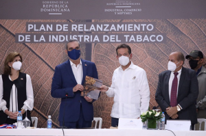 MICM presenta plan de acción para el relanzamiento Industria del Tabaco