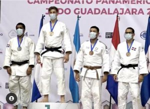 Marte y Del Castillo ganan plata y bronce en clasificatorio juvenil de judo