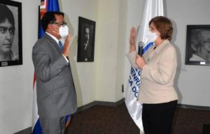 Rafael Peralta Romero fue designado director de la Biblioteca Nacional