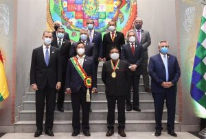 Cuestionan ausencia del Poder Ejecutivo dominicano en Bolivia