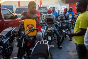 Gobierno descarta se vaya a producir una escasez de combustibles en Haití