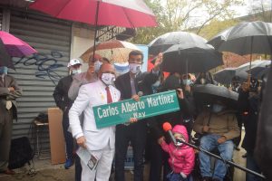 NUEVA YORK: Rebautizan calle con el nombre de un activista dominicano