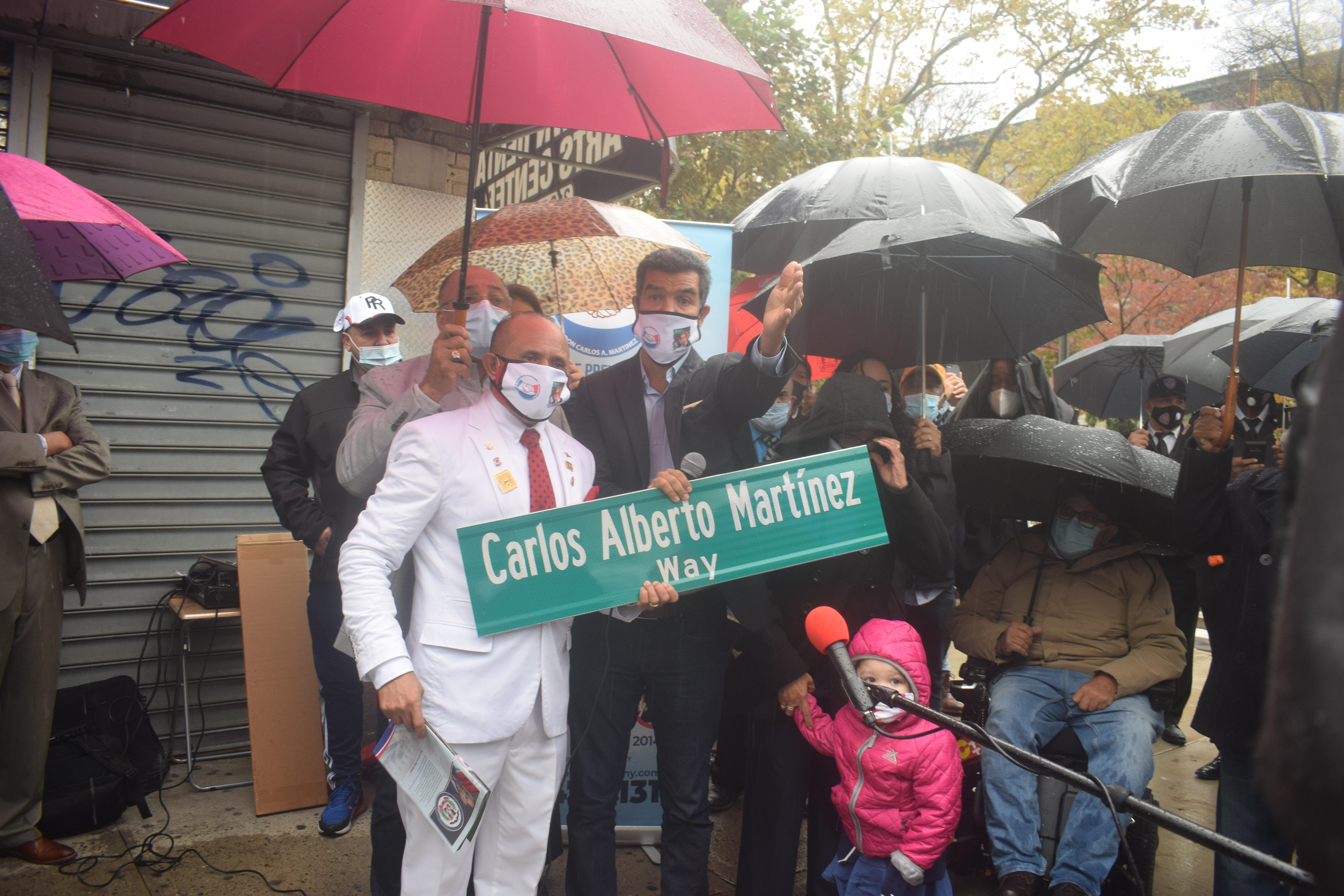 NUEVA YORK: Rebautizan calle con el nombre de un activista dominicano imagen