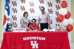 Golfista Julio Ríos Brache reclutado por la Universidad de Houston