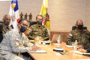 Ministro de Defensa de RD se reúne con el jefe Comando Sur de los EUA