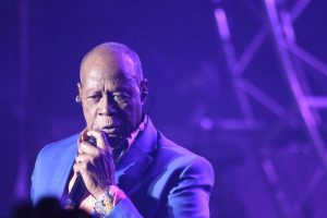 Merenguero Johnny Ventura anuncia concierto el Día de Acción de Gracias