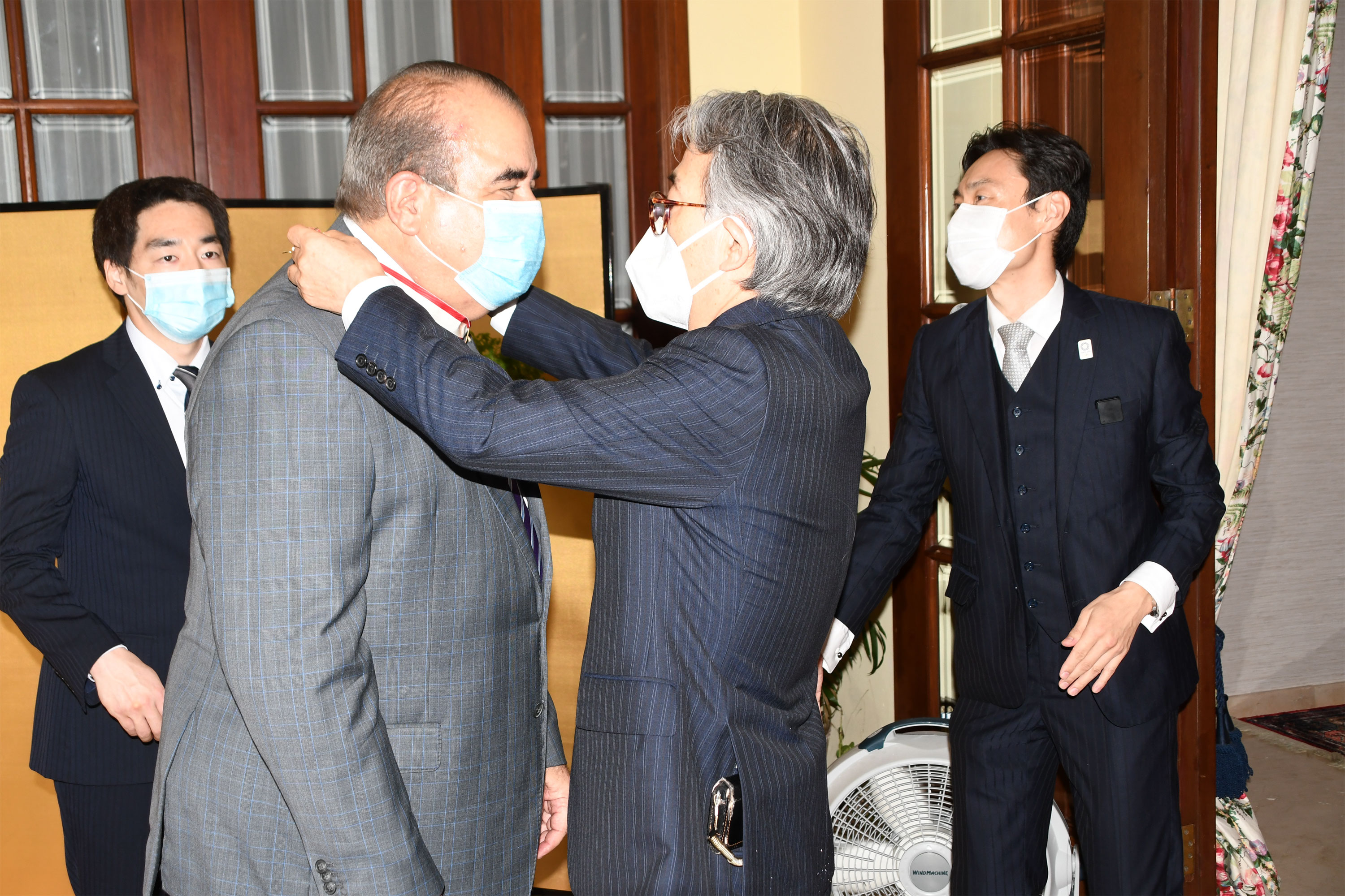 Emperador de Japón reconoce aportes de Cristóbal Marte Hoffiz imagen