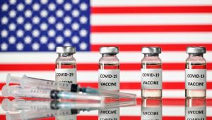 Estados Unidos comienza a aplicar la vacuna de Pfizer contra el coronavirus