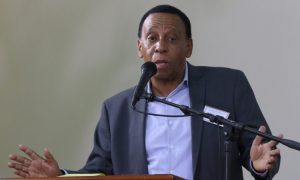 Dudan de capacidad de gobierno haitiano para normalizar el comercio