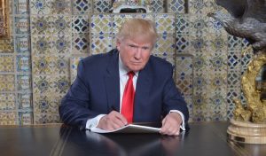 Trump exige países OTAN dejen de comprar petróleo a Rusia