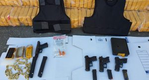 DNCD apresa presunto implicado decomiso de 1,000 kilos de cocaína