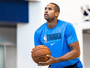 Al Horford en el rosters de 107 jugadores internacionales de la NBA