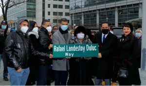 NY: Renombran una calle en honor del dominicano Bullumba Landestoy