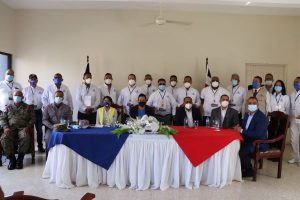 LA VEGA: Despliegan militares para tratar de impedir avance COVID-19