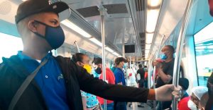 Salud Pública envía personal al metro para prevenir contagios coronavirus