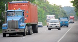 En vigor disposición que prohíbe la circulación transporte de cargas en RD