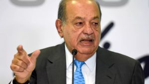 El magnate mexicano Carlos Slim se contagió COVID; tiene síntomas leves