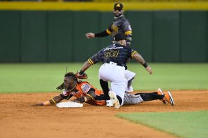 Aguilas y Estrellas obtienen victorias en semifinales torneo beisbol de RD Aguilas y Estrellas obtienen victorias en semifinales torneo beisbol de RD