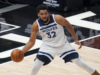 PLAYOFFS NBA: Towns realiza un doble-doble en victoria Wolves