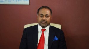 Cirujano plástico exhorta dominicanos tener fe en la vacuna de la Covid-19