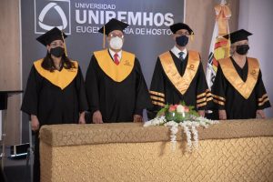 UNIREMHOS inviste a 348 nuevos profesionales en graduación virtual