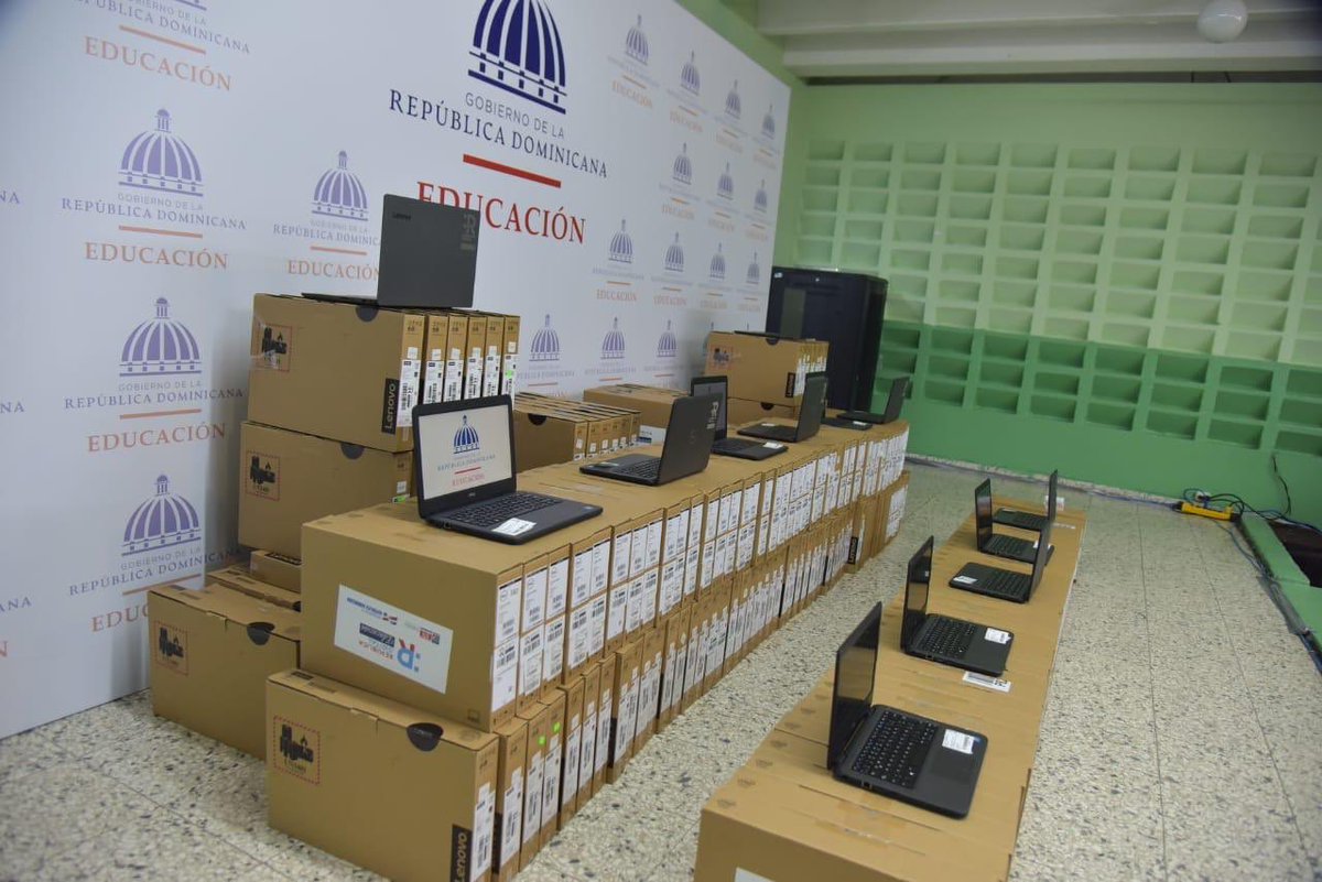 Denuncian irregularidades en licitación del MINERD para la compra de laptops imagen