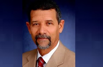 Médico Ismael Batista renuncia del
Partido de la Liberación Dominicana