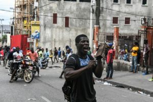 Haití se encamina a un cambio constitucional en plena crisis